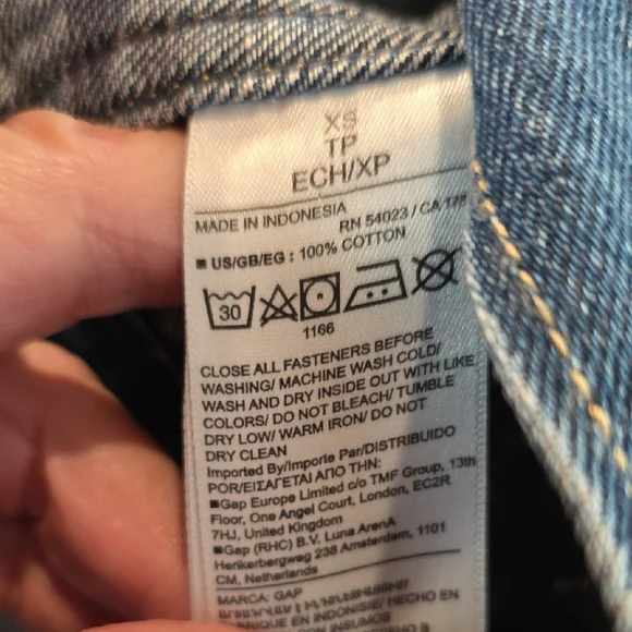 NWT $118 GAP X CULT GAIA ASYMMETRICAL BLUE DENIM JACKET SIZE XS - Picture 6 of 12